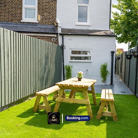 Stunning House By Ls2G Short Lets & Serviced Accommodation Greater London With Free Wifi Kültér fotó