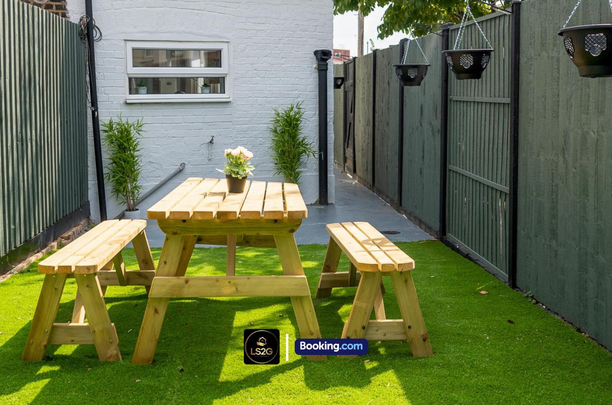 Stunning House By Ls2G Short Lets & Serviced Accommodation Greater London With Free Wifi Kültér fotó