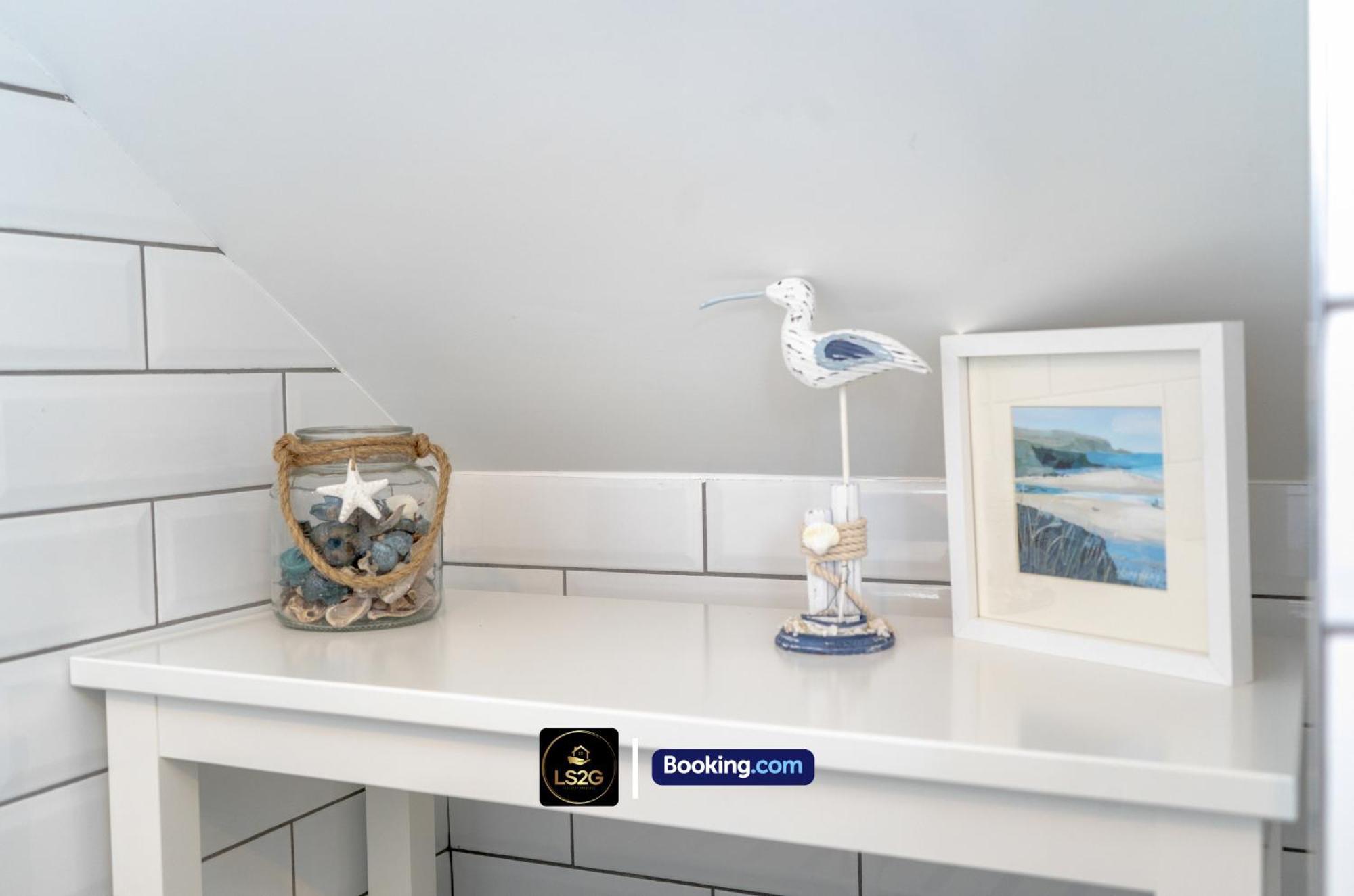 Stunning House By Ls2G Short Lets & Serviced Accommodation Greater London With Free Wifi Kültér fotó