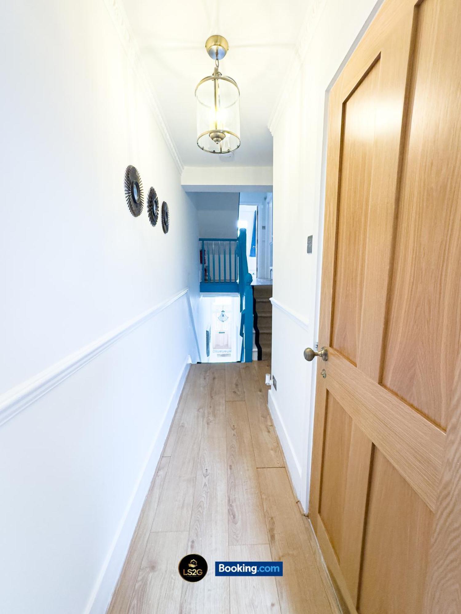 Stunning House By Ls2G Short Lets & Serviced Accommodation Greater London With Free Wifi Kültér fotó