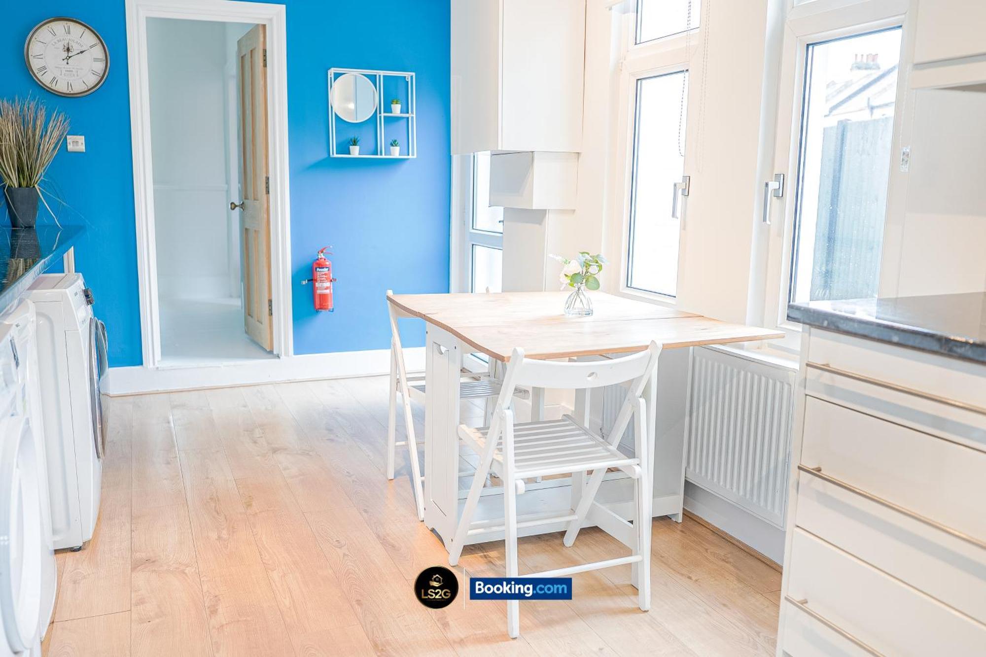 Stunning House By Ls2G Short Lets & Serviced Accommodation Greater London With Free Wifi Kültér fotó