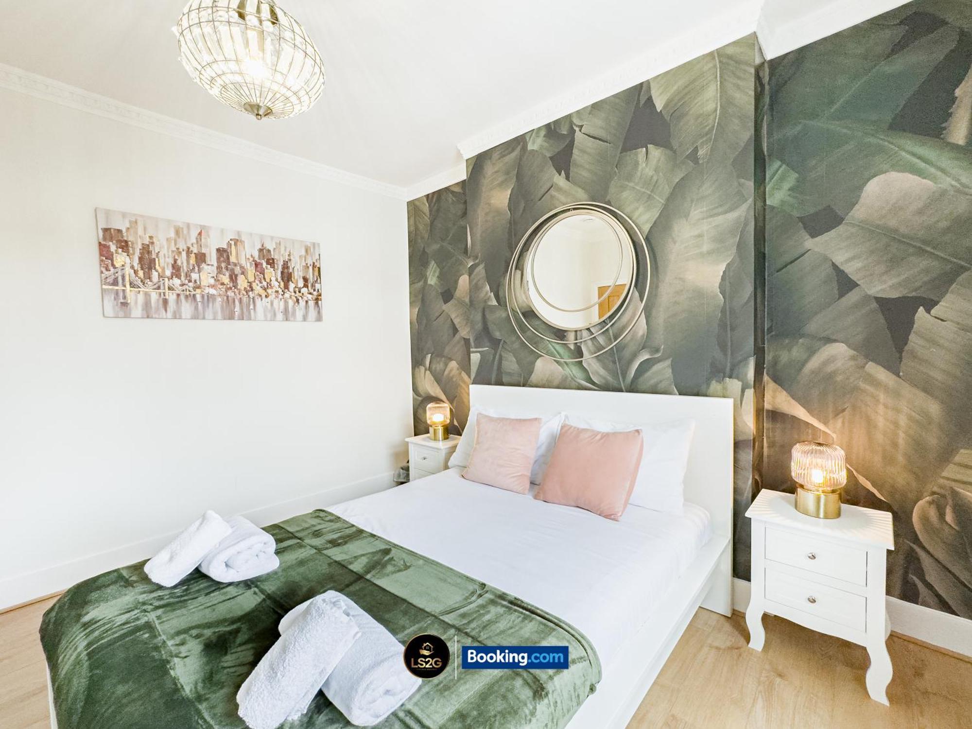 Stunning House By Ls2G Short Lets & Serviced Accommodation Greater London With Free Wifi Kültér fotó