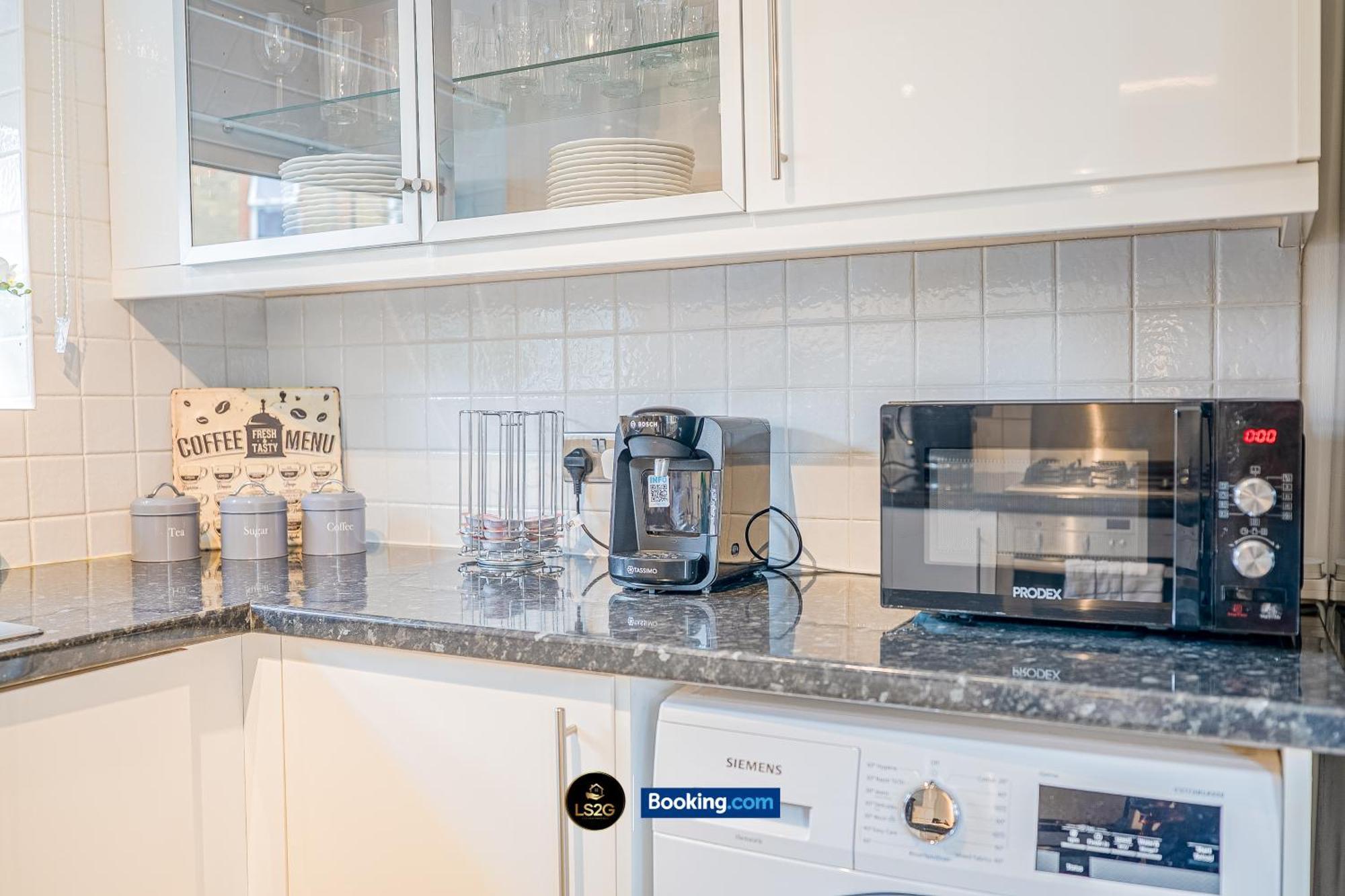 Stunning House By Ls2G Short Lets & Serviced Accommodation Greater London With Free Wifi Kültér fotó