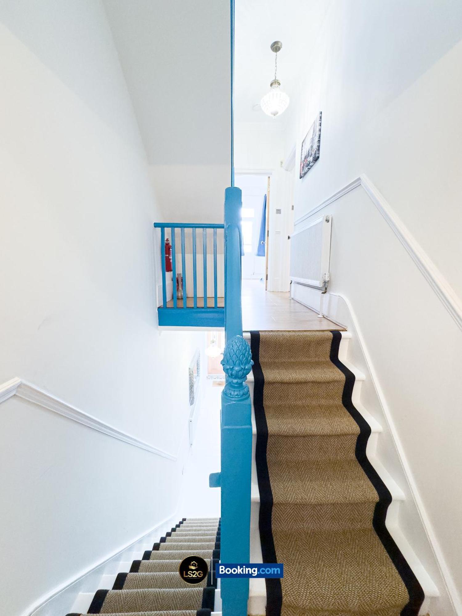Stunning House By Ls2G Short Lets & Serviced Accommodation Greater London With Free Wifi Kültér fotó