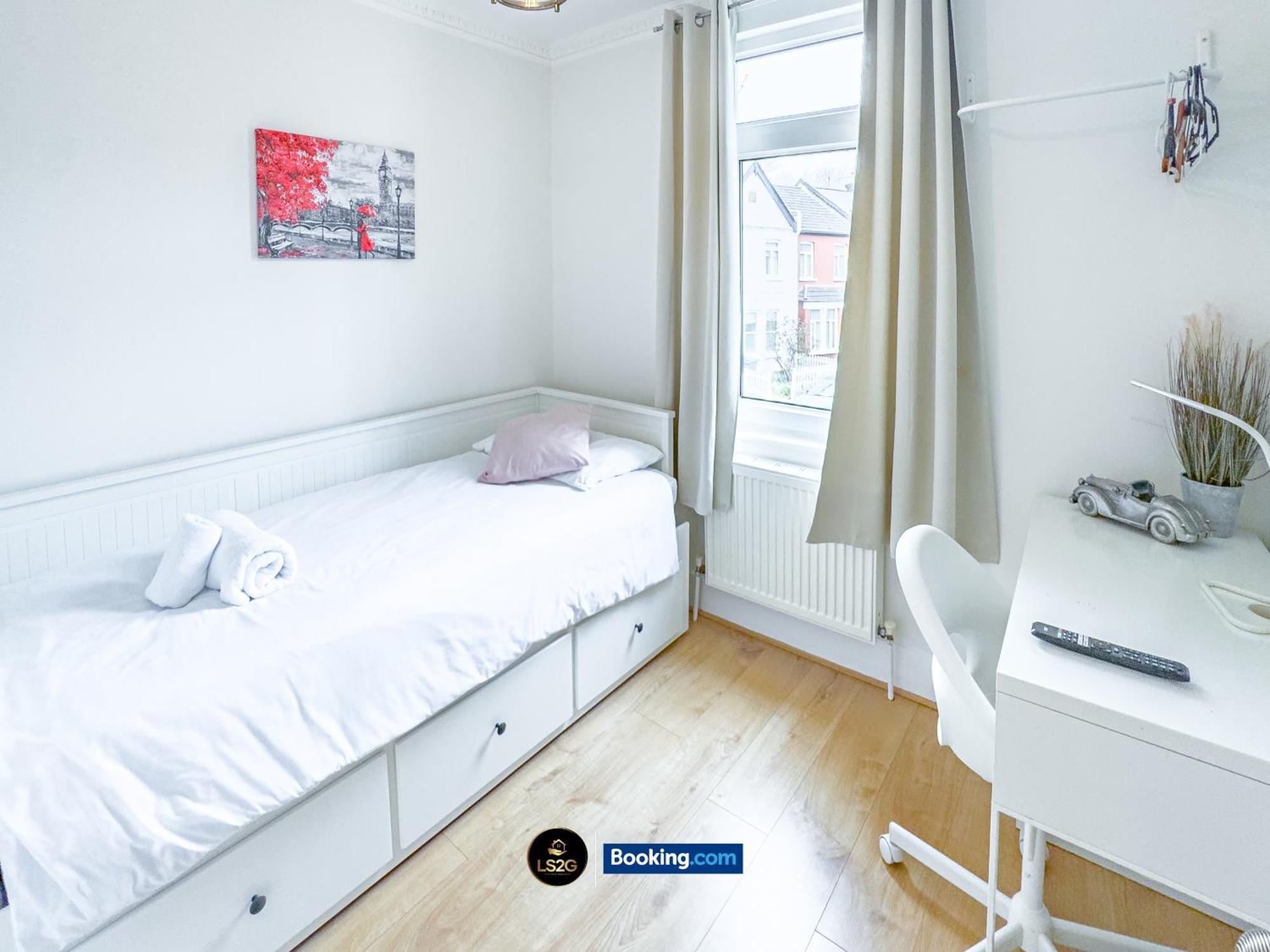 Stunning House By Ls2G Short Lets & Serviced Accommodation Greater London With Free Wifi Kültér fotó