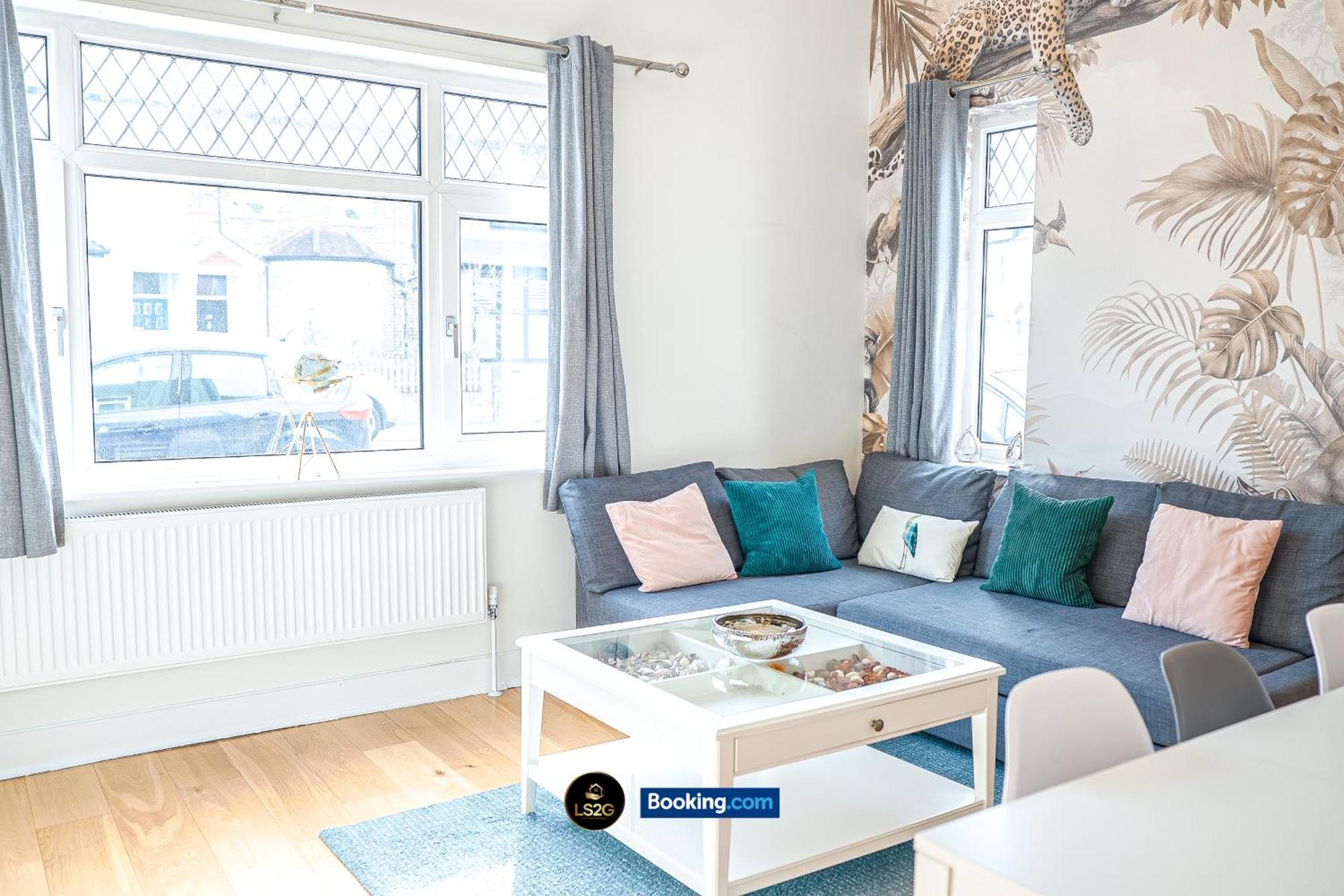 Stunning House By Ls2G Short Lets & Serviced Accommodation Greater London With Free Wifi Kültér fotó